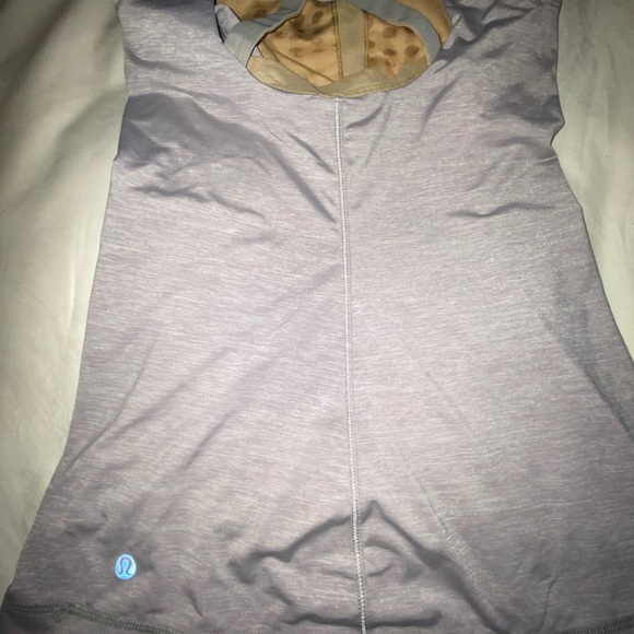 Lululemon tank top size 4 - Picture 4 of 6